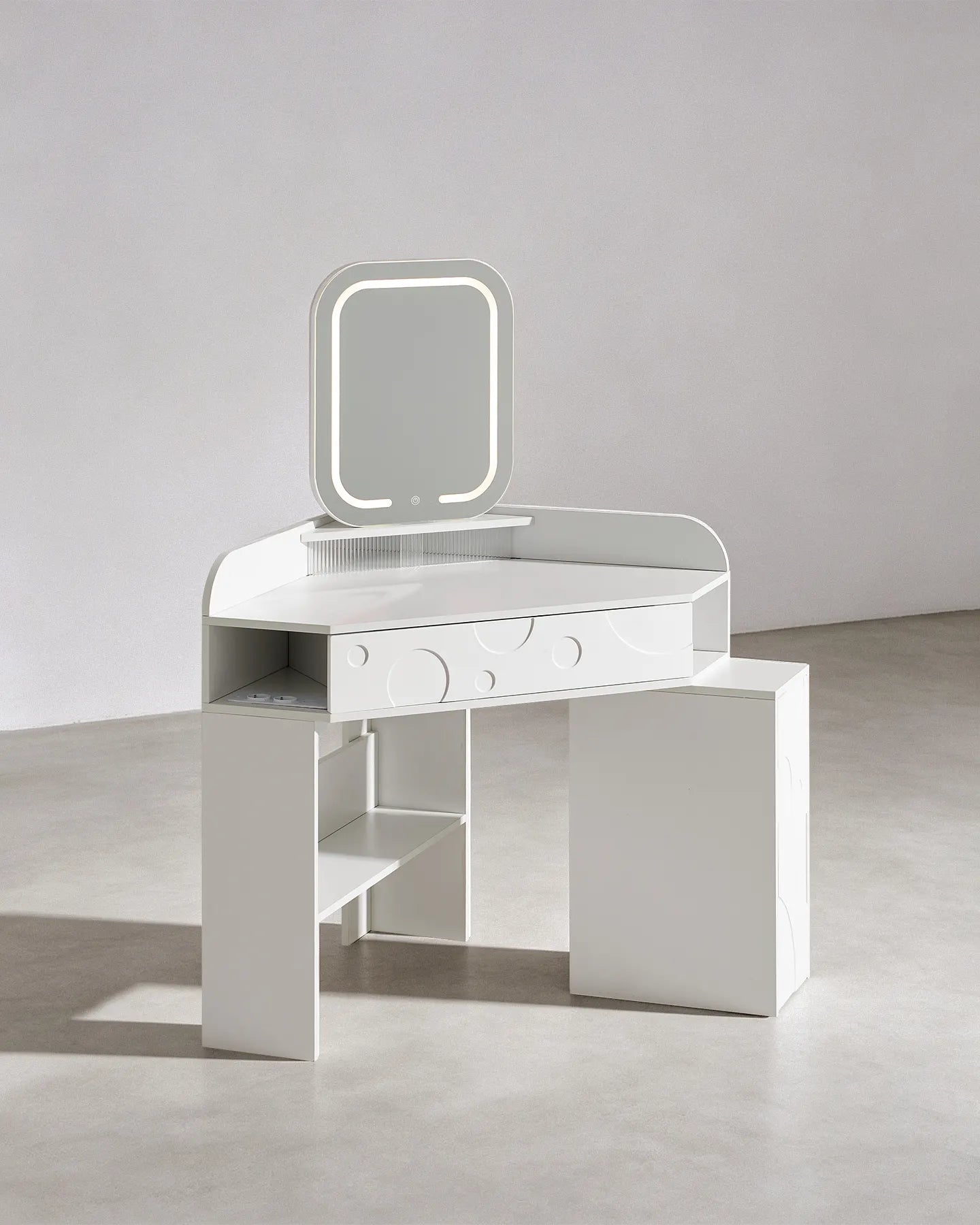Froma Corner Dressing Table
