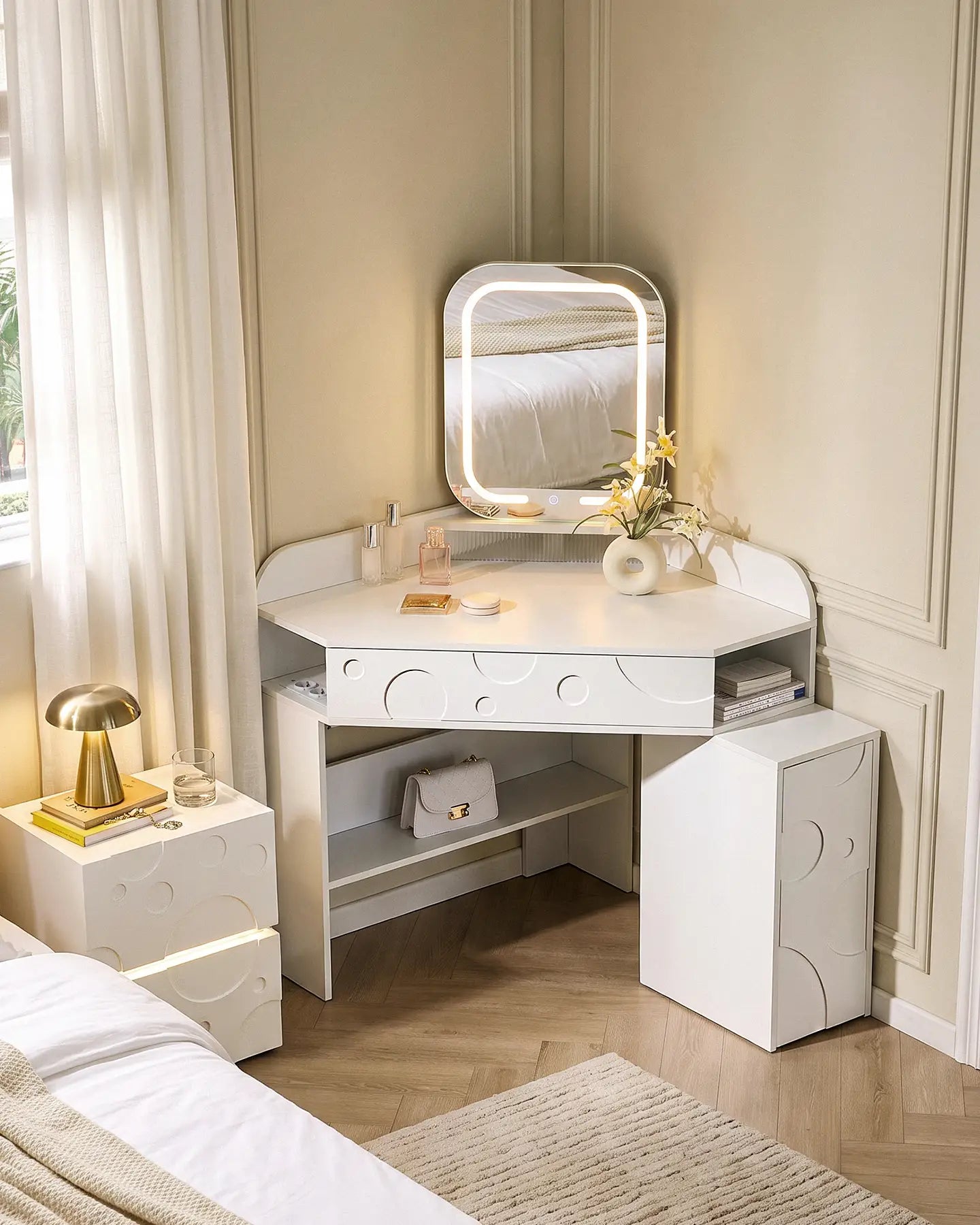 Froma Corner Dressing Table