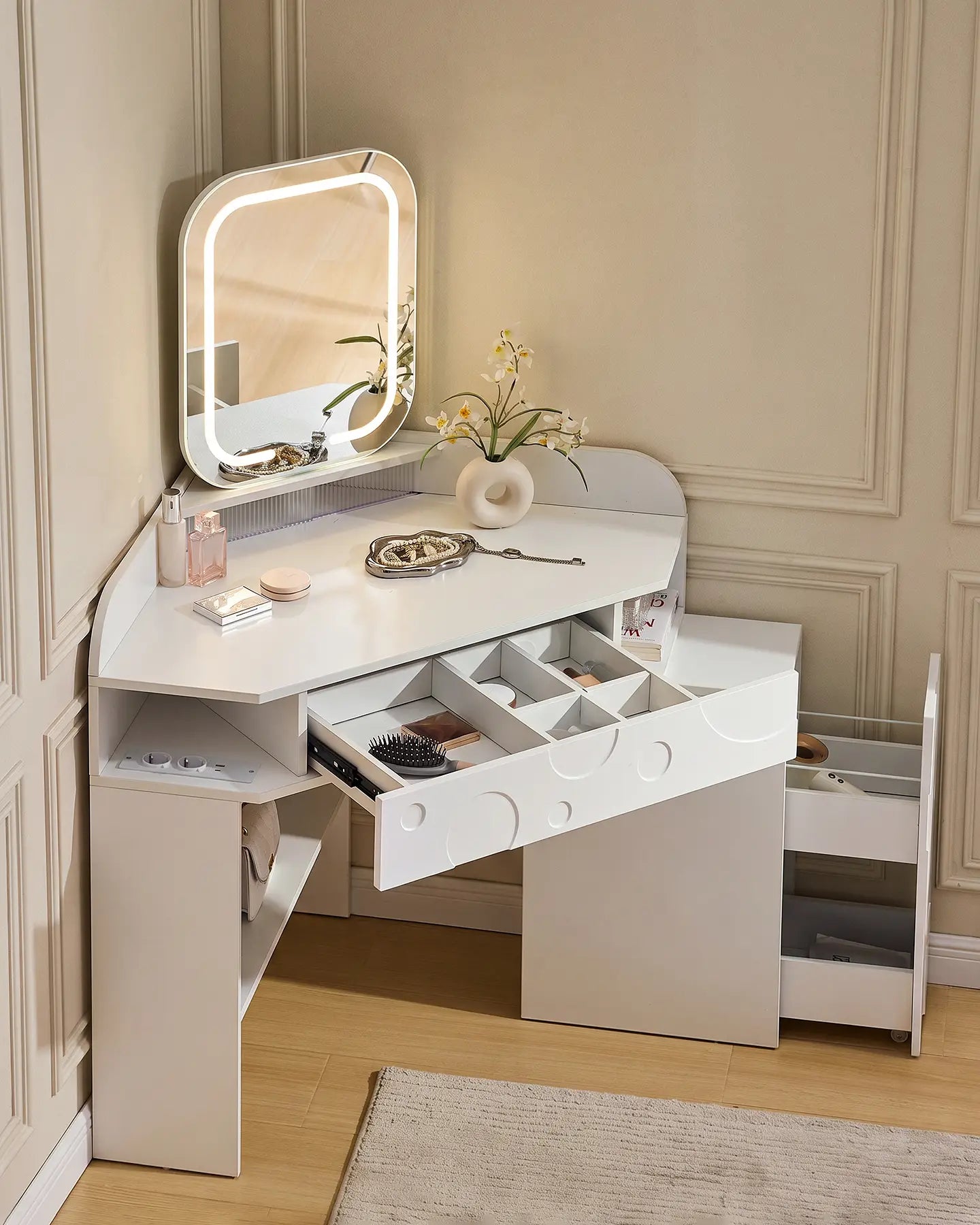 Froma Corner Dressing Table