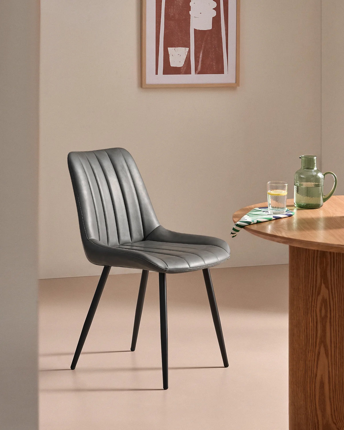 Clair Dining Chairs i Faux Leather