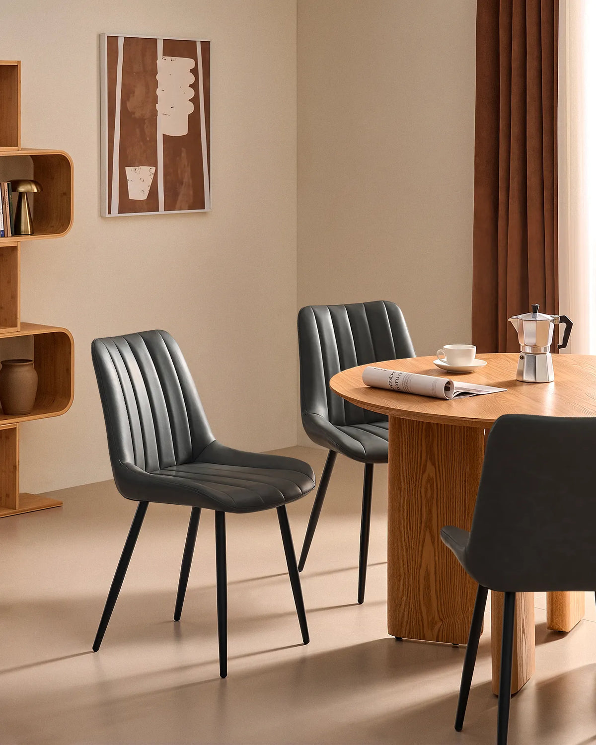 Clair Dining Chairs i Faux Leather