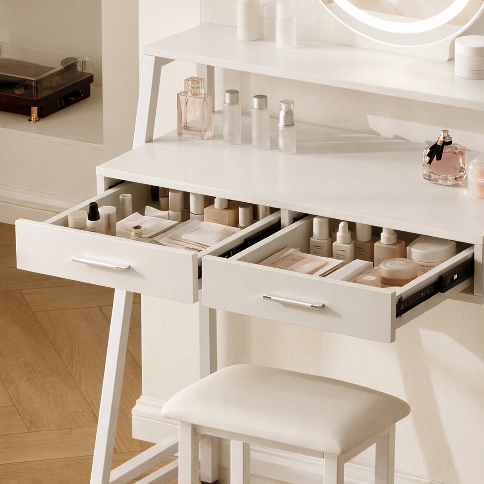 Alvio Dressing Table