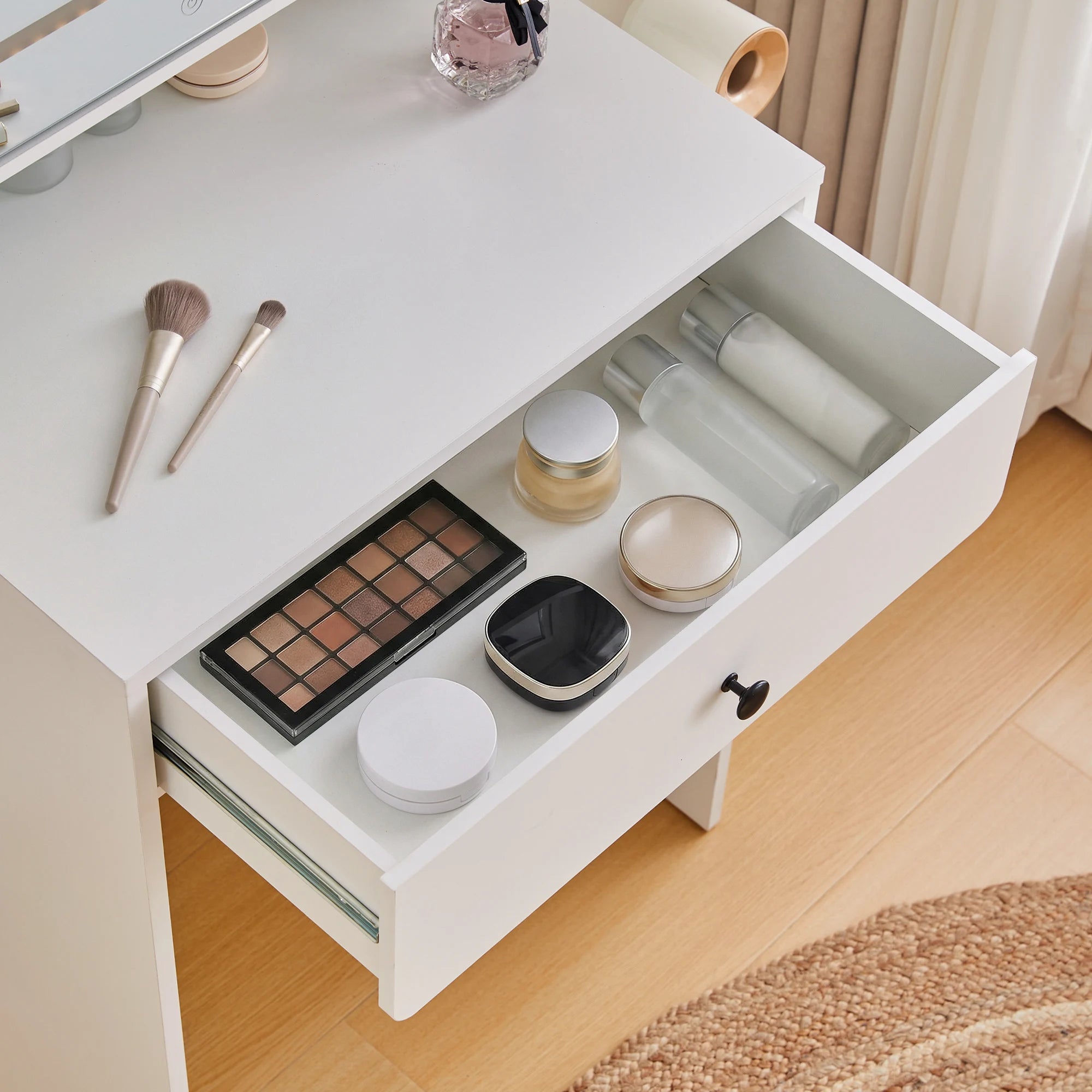 Lina Dressing Table with Push-to-Open Mirror
