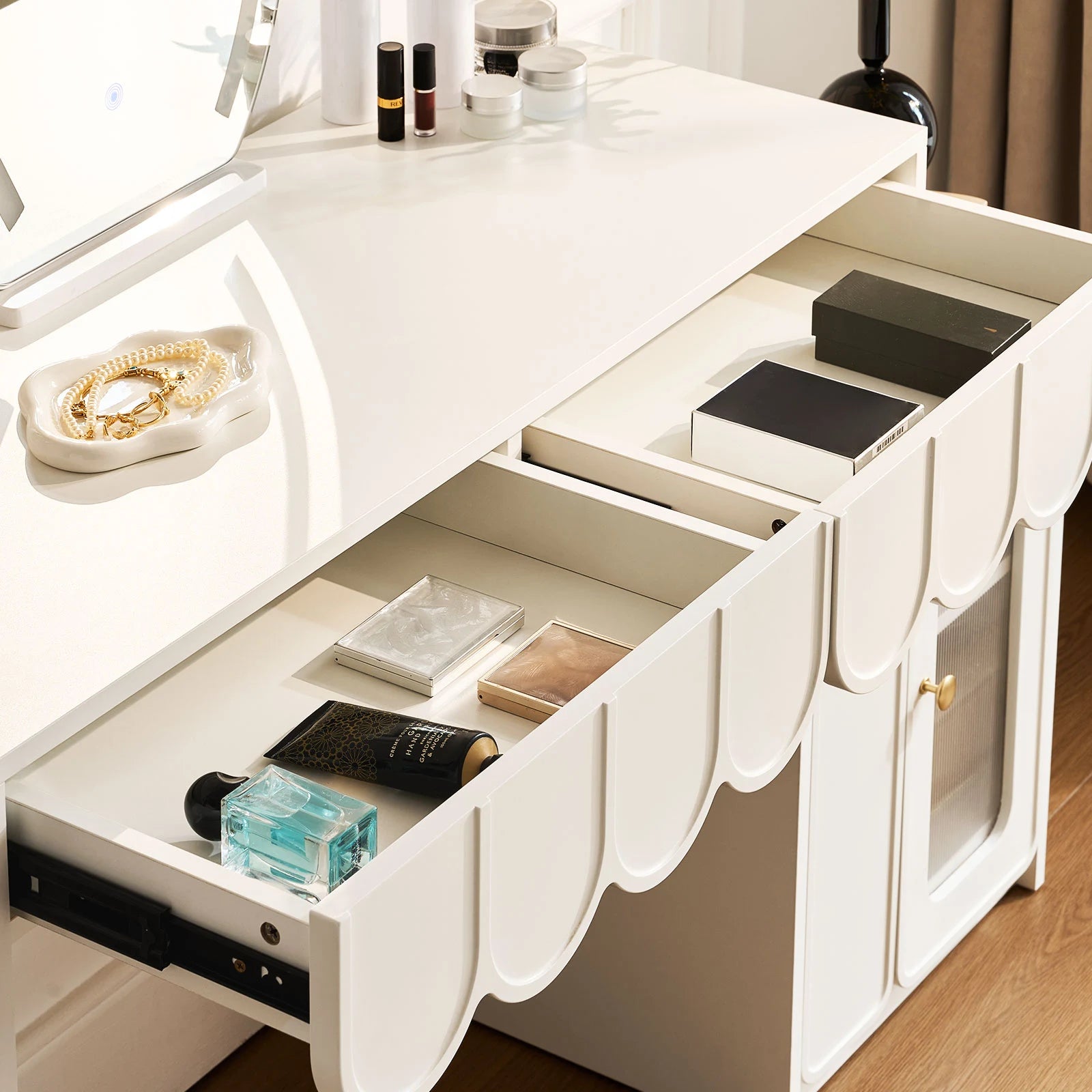 Doris Dressing Table