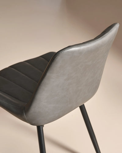 Clair Dining Chairs i Faux Leather