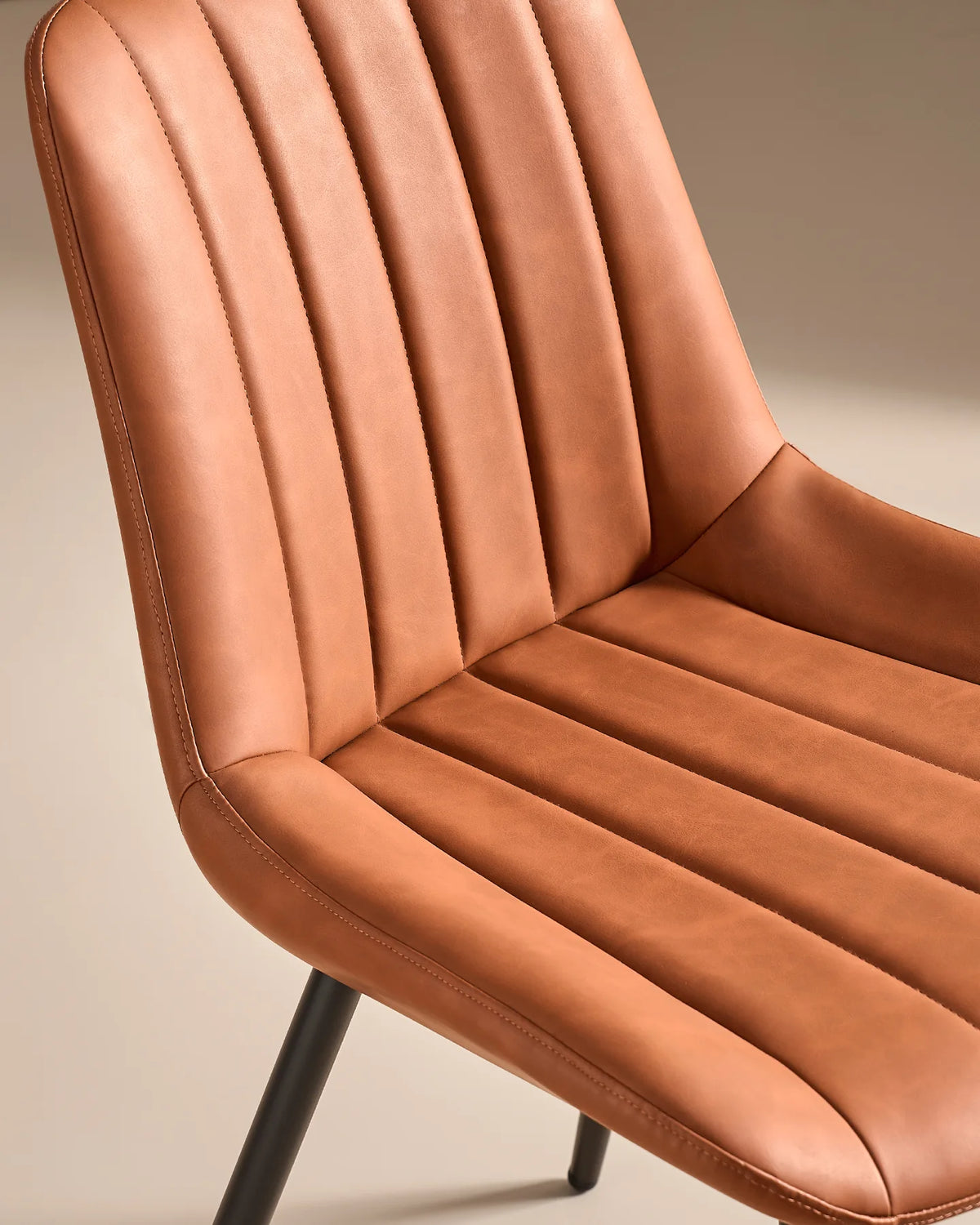 Clair Eetkamerstoelen van Kunstleer