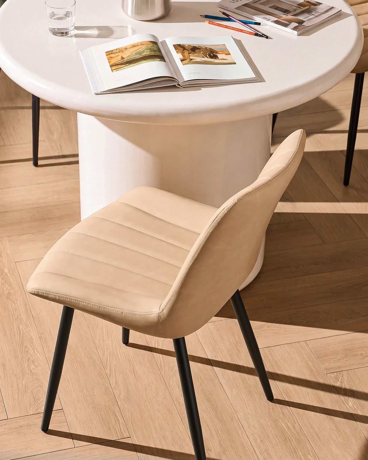 Clair Eetkamerstoelen van Kunstleer