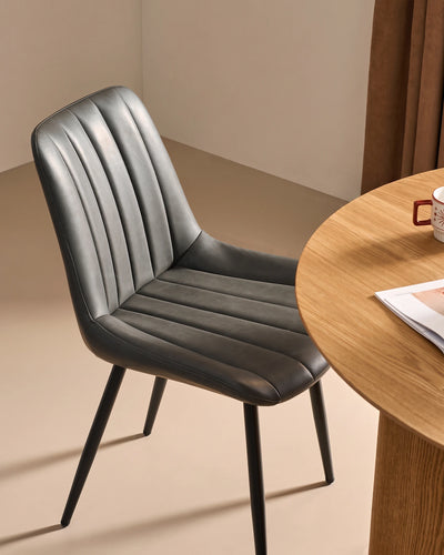 Clair Dining Chairs i Faux Leather