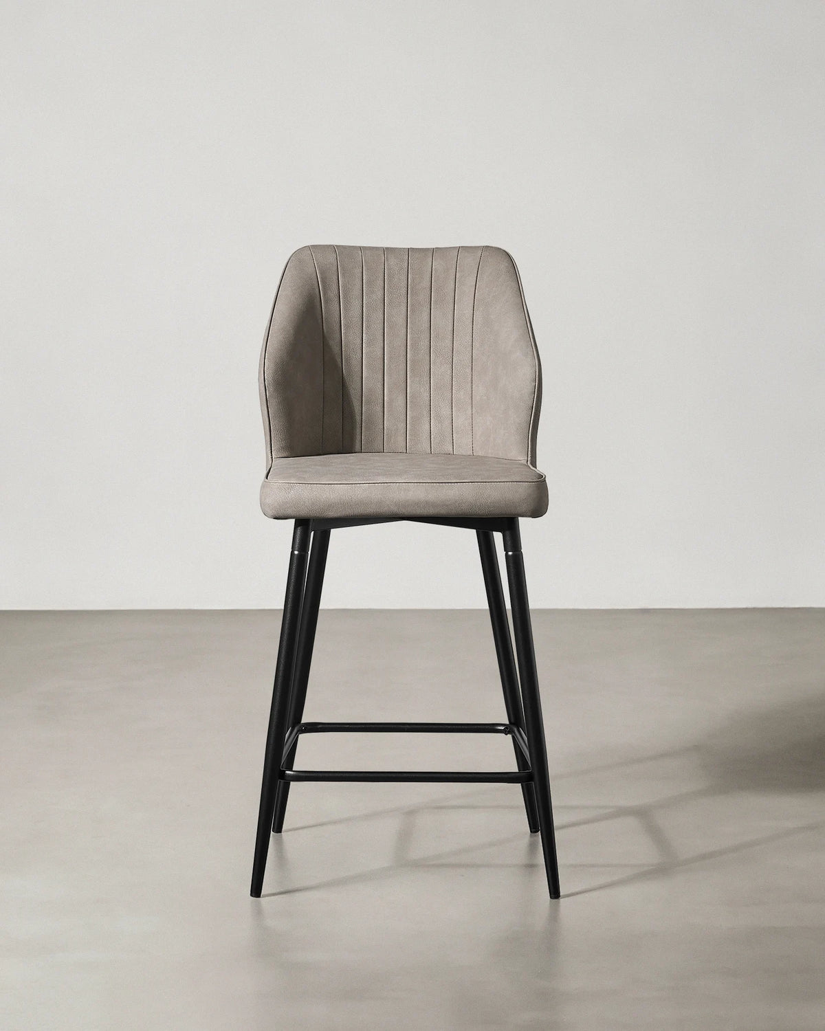 Tabourets de bar Danforth en similicuir, 65 cm