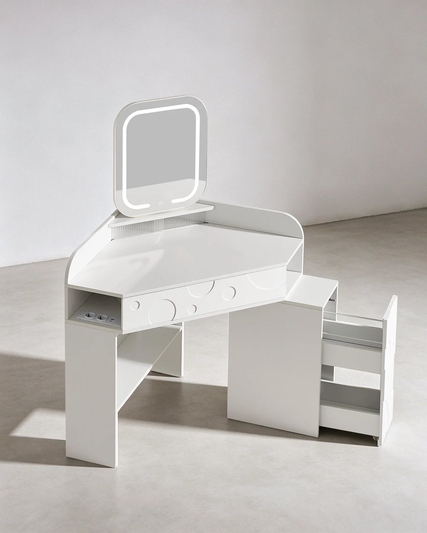 Froma Corner Dressing Table