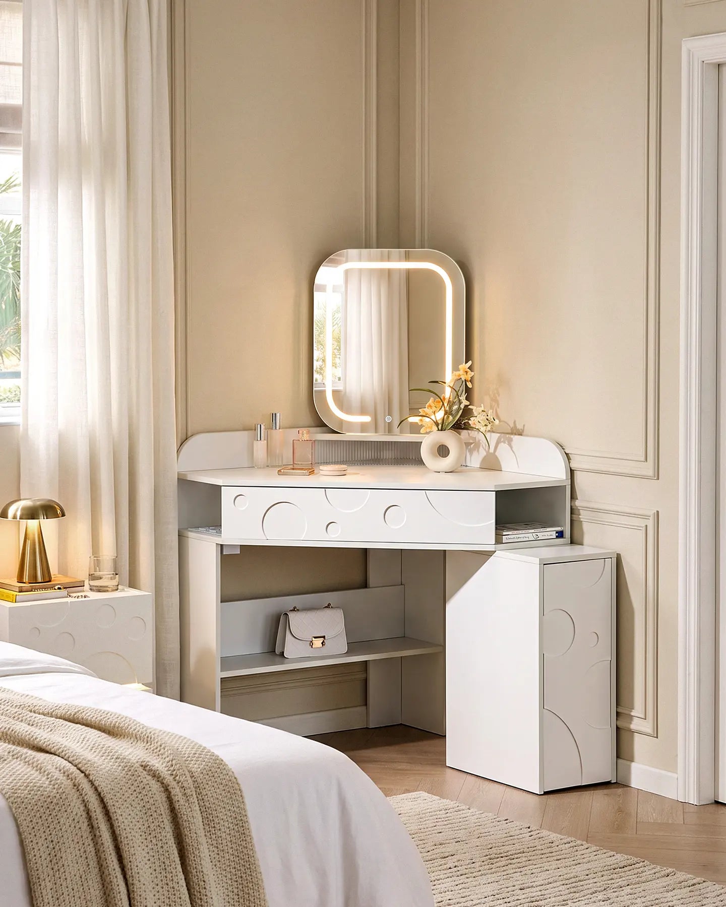 Froma Corner Dressing Table