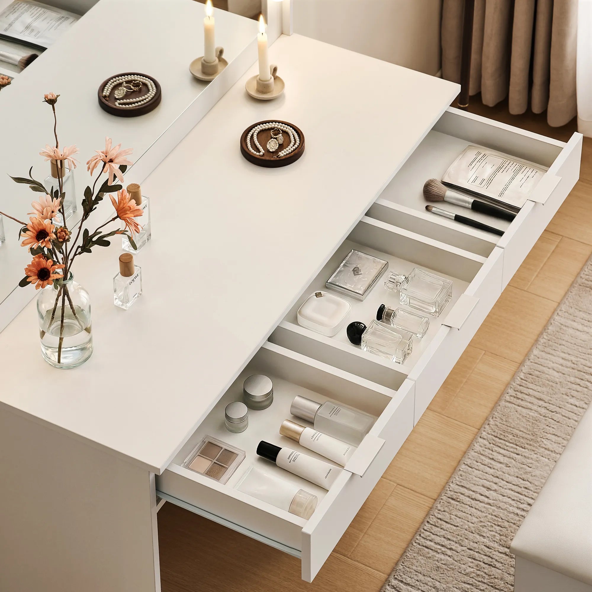 Lunea Dressing Table