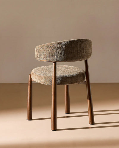 Ansel Taupe Chenille Dining Chair – ryggstödsdesign och profil bakifrån