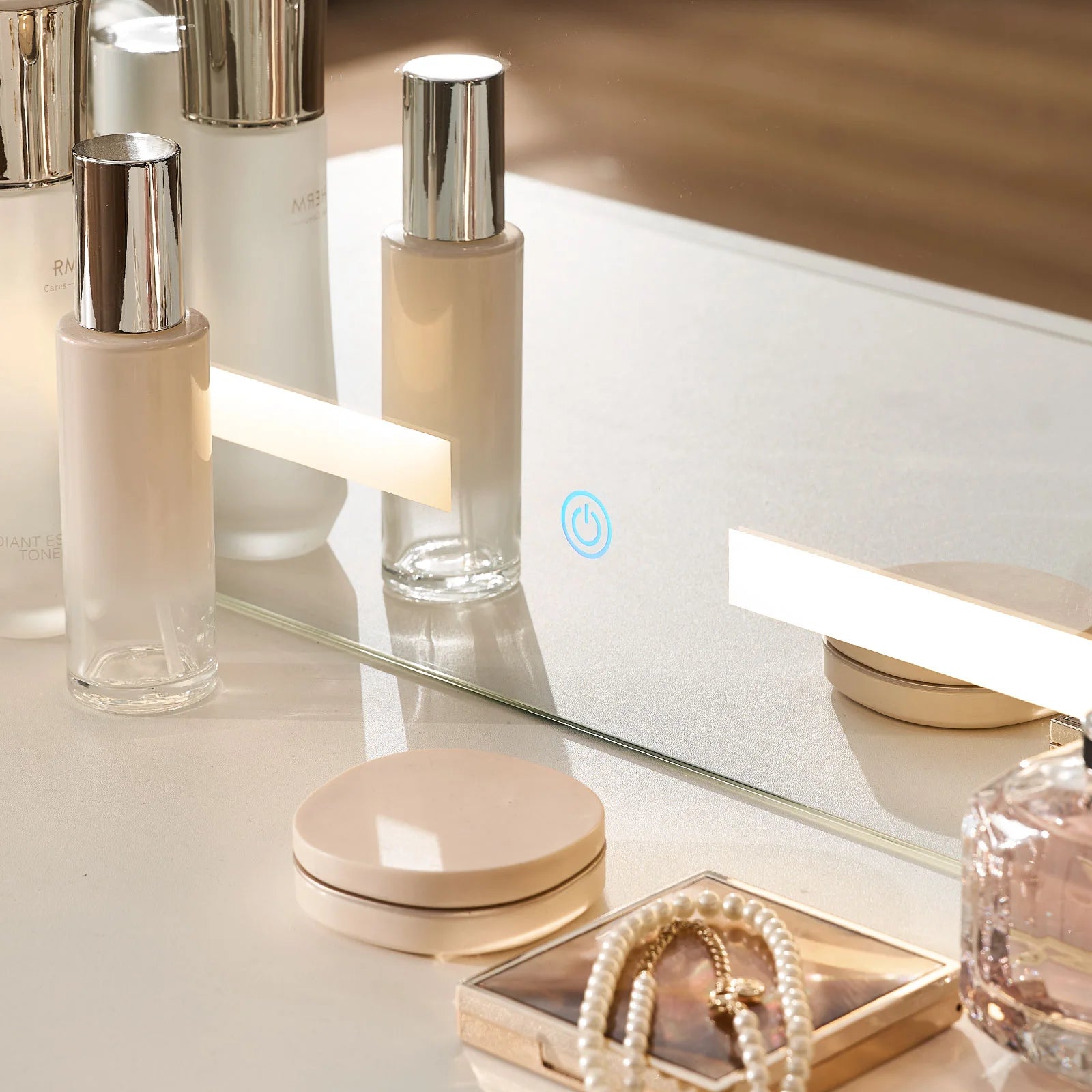 Ceris White Dressing Table with a Clean Minimalist Tabletop