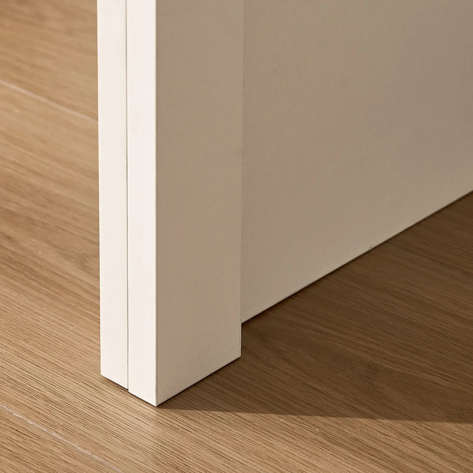 Ceris White Dressing Table with a Smooth MDF Finish