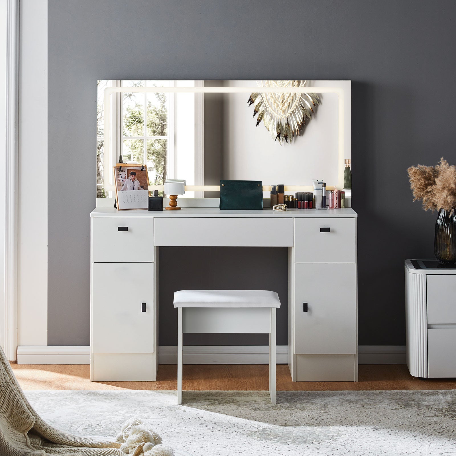 Manor Dressing Table