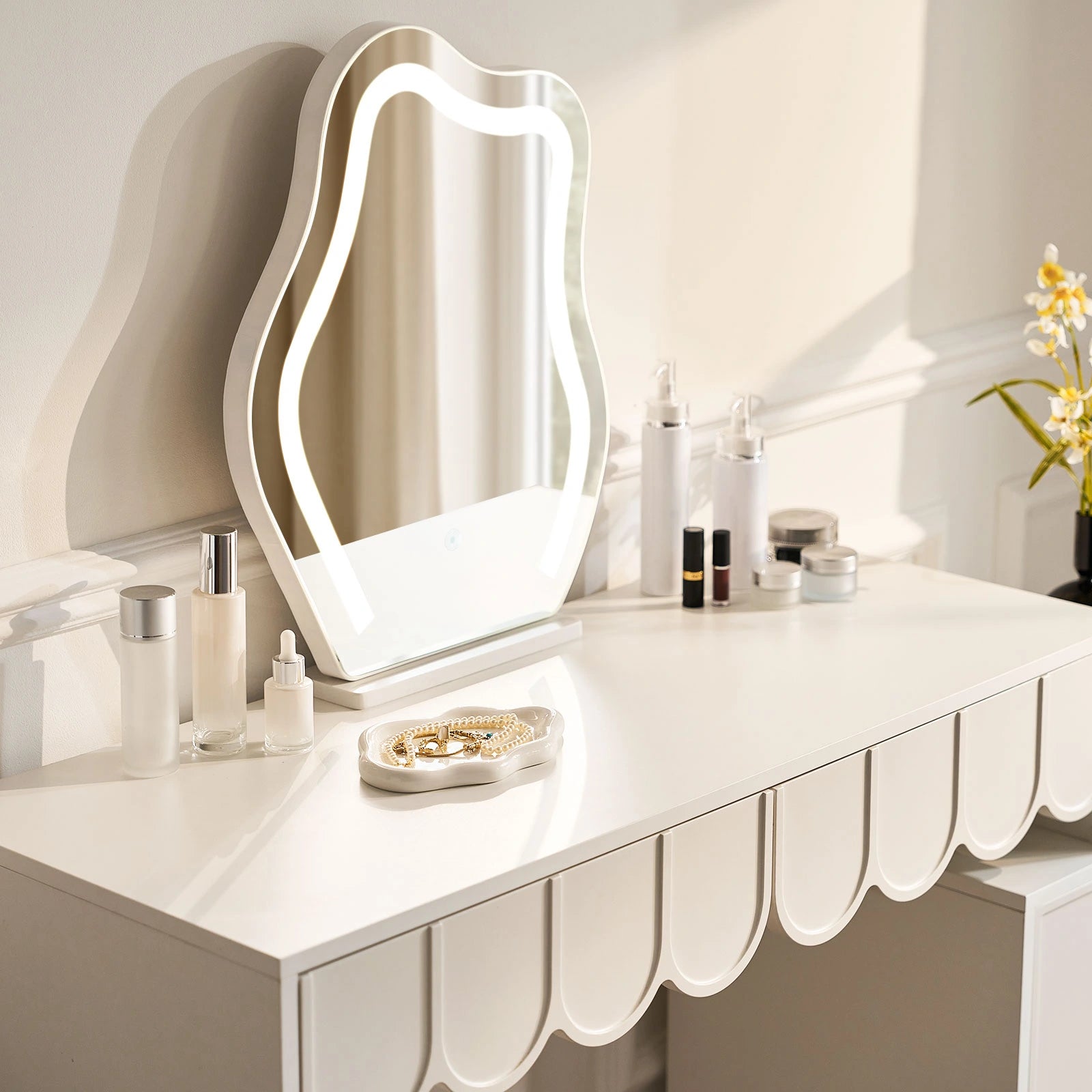 Doris Dressing Table